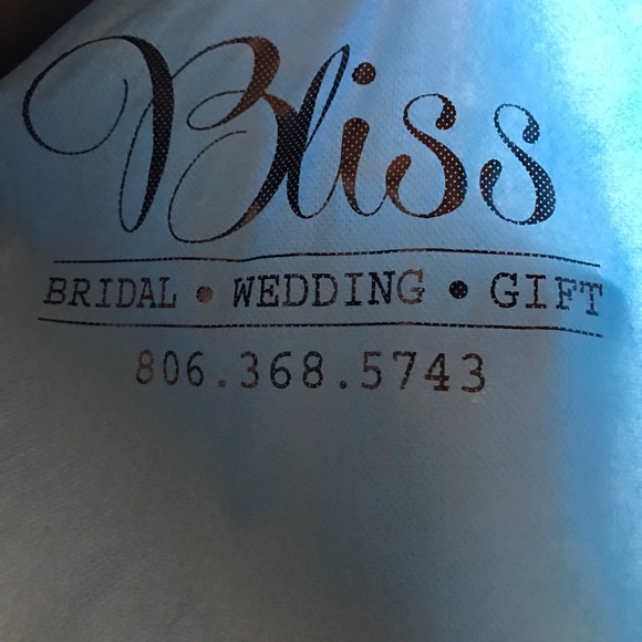 Wedding Dress and accessories - Picture 1 of 6